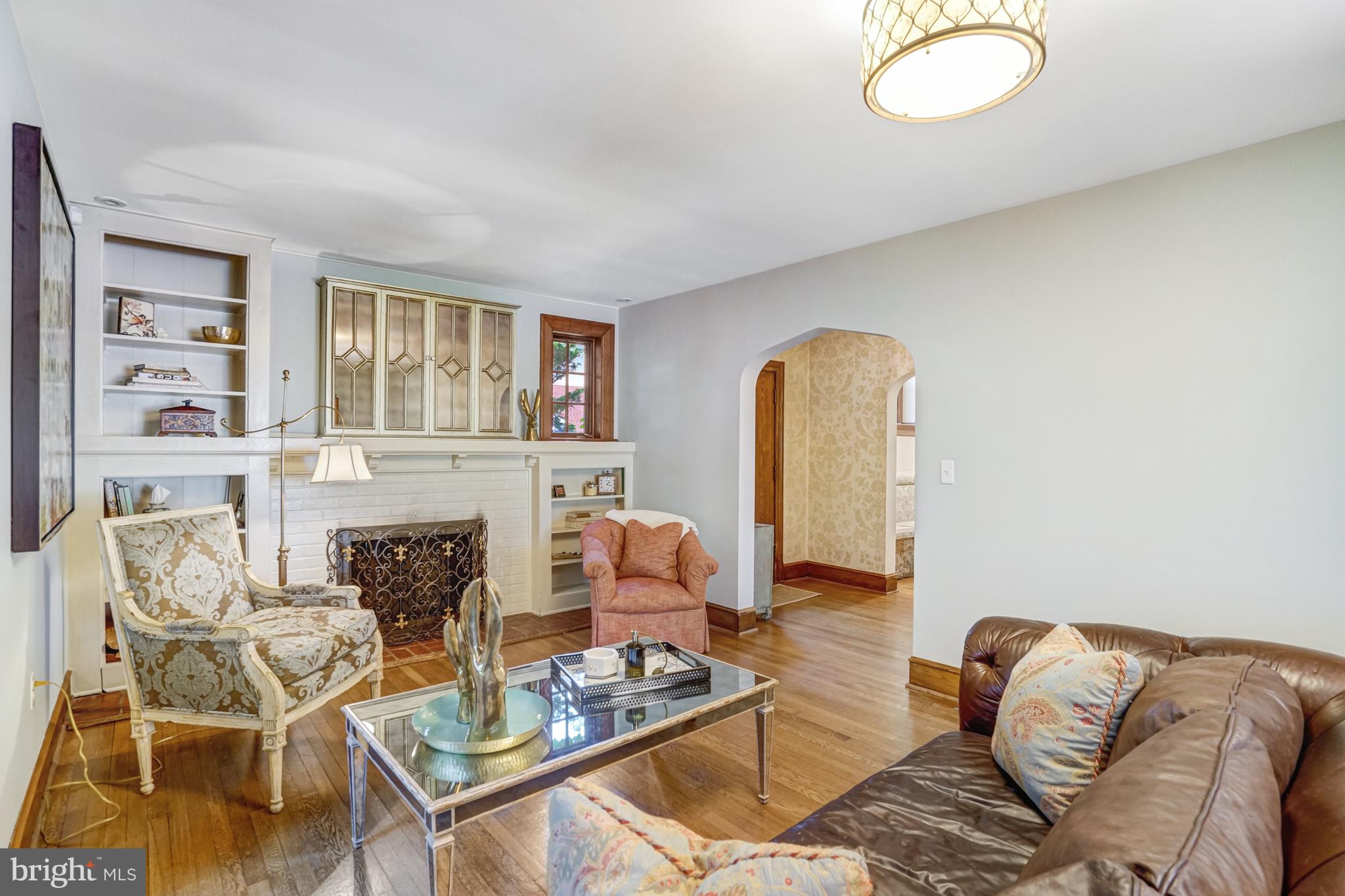 AURORA HILLS - Residential Lease