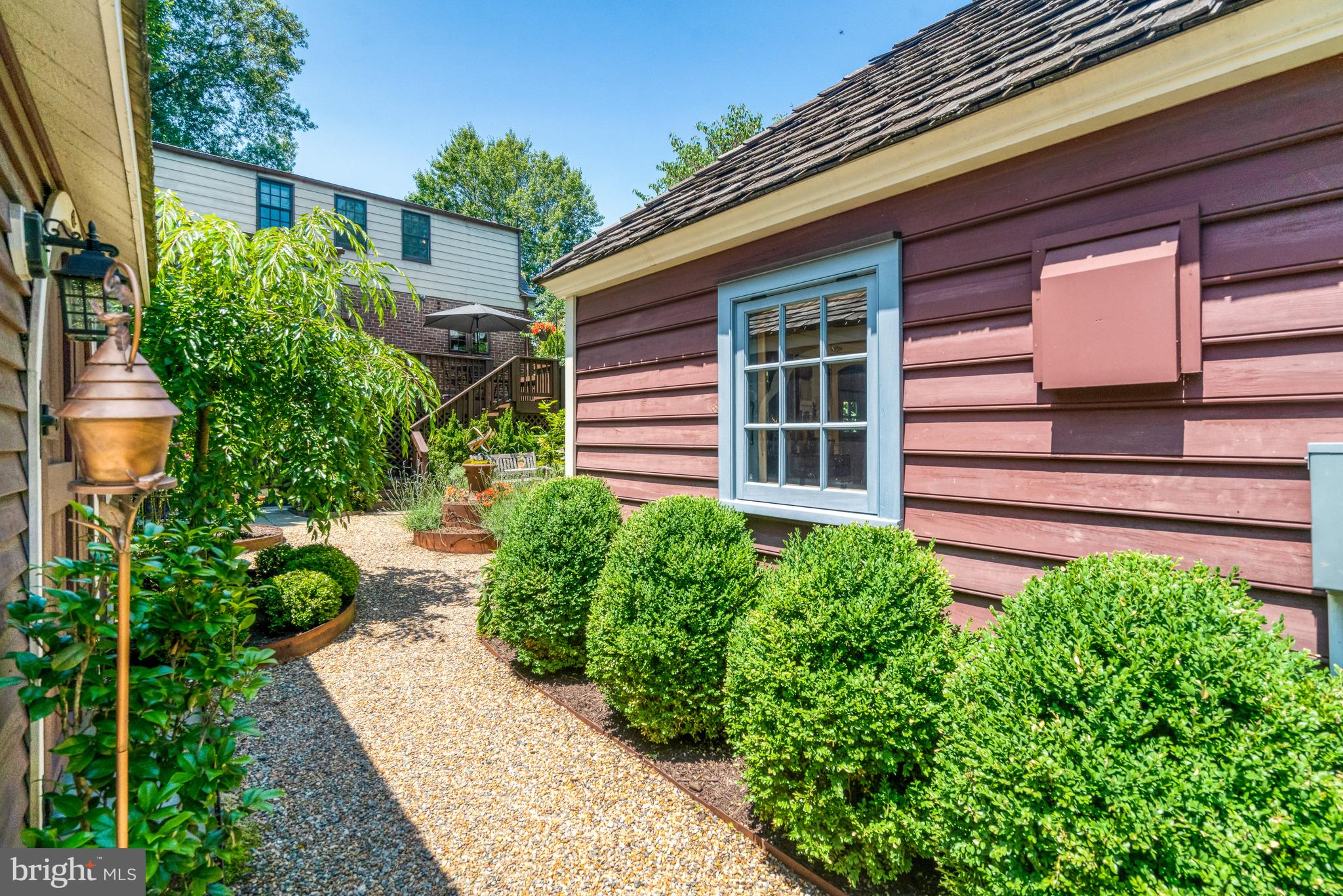 AURORA HILLS - Residential Lease