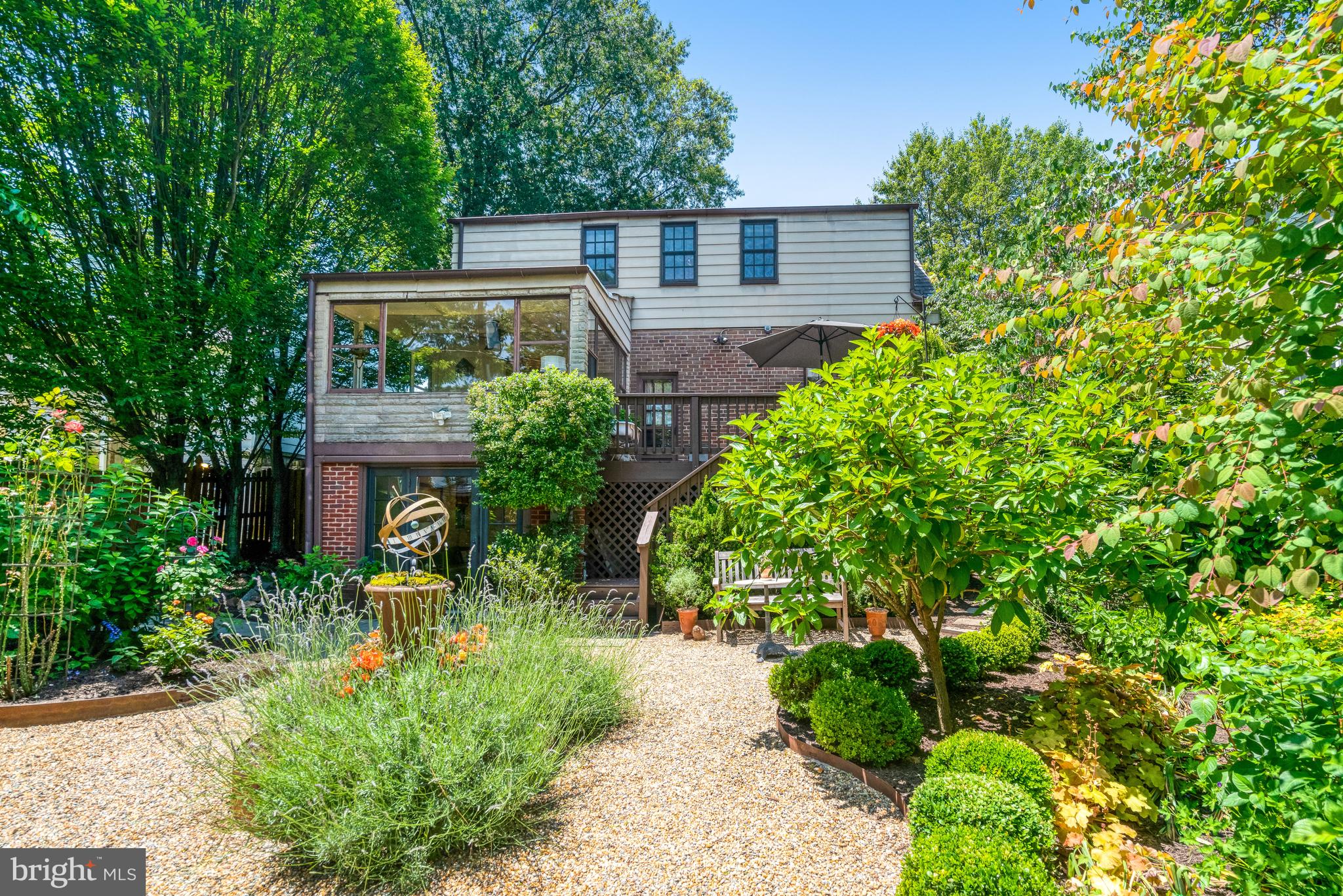 AURORA HILLS - Residential Lease