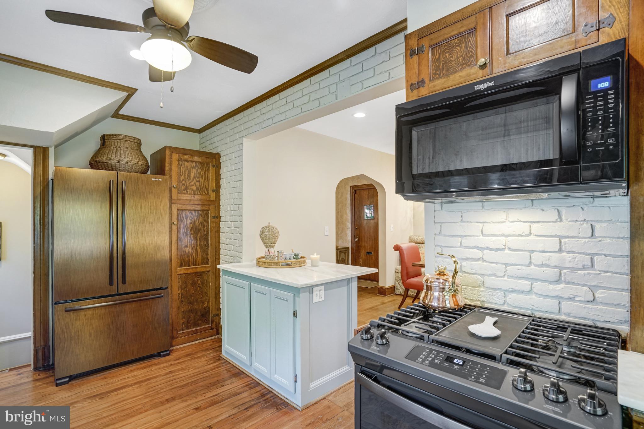 AURORA HILLS - Residential Lease