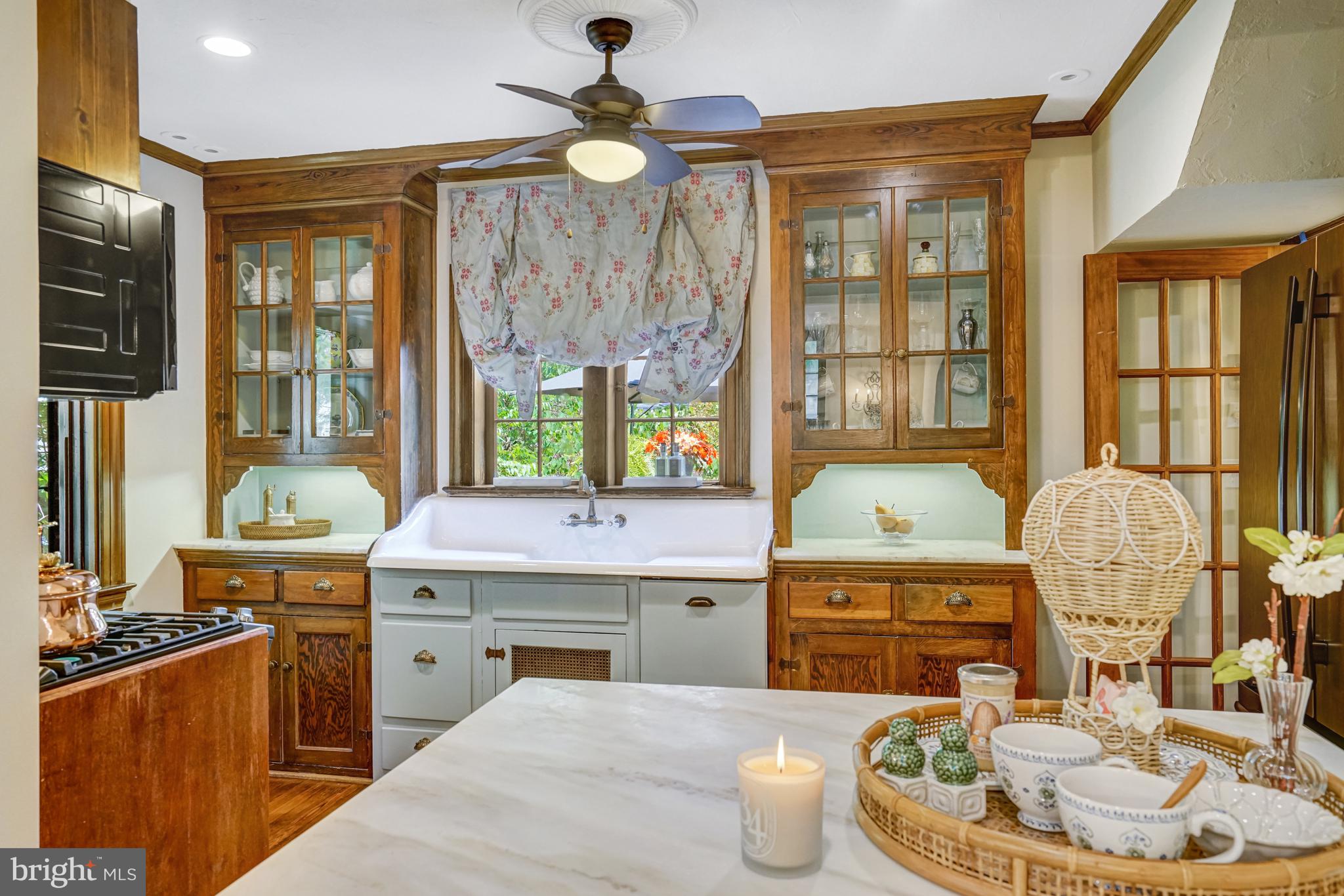 AURORA HILLS - Residential Lease