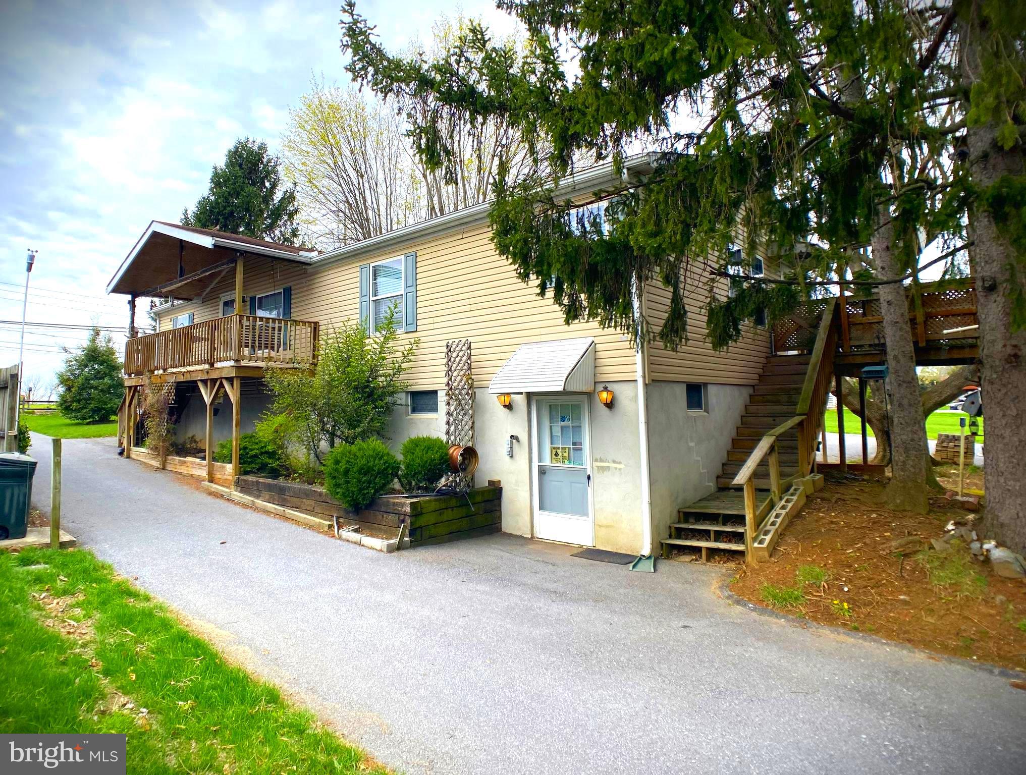 2033 OLD PHILADELPHIA PIKE