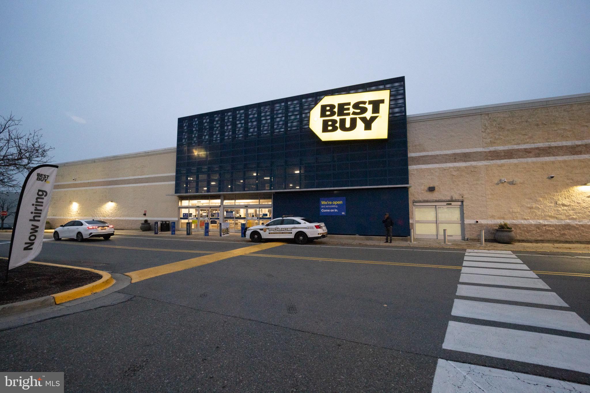 CENTURY ROW - Residential