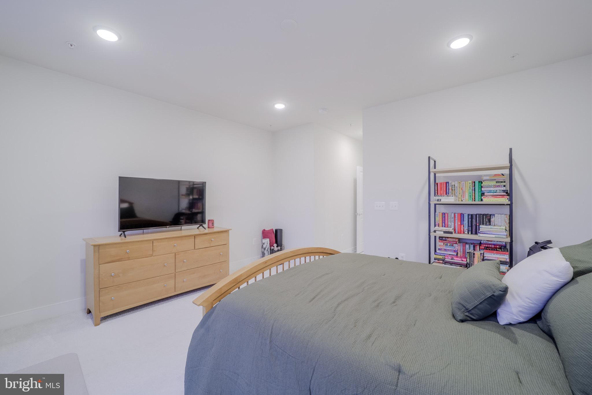 CENTURY ROW - Residential