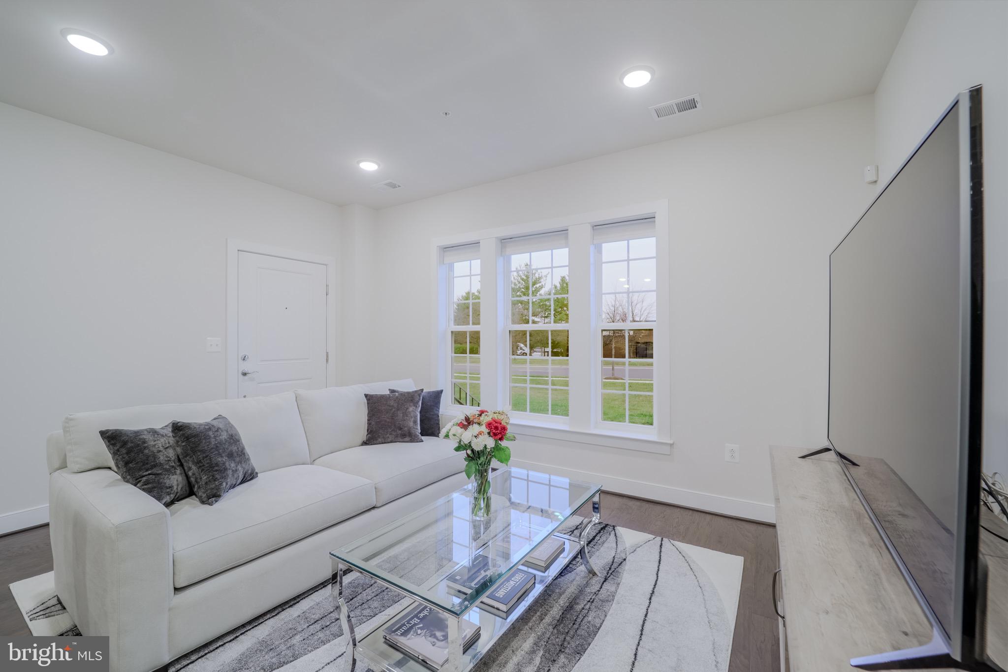 CENTURY ROW - Residential