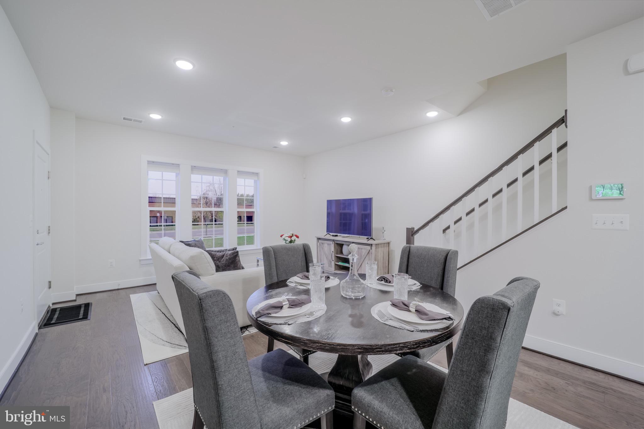 CENTURY ROW - Residential