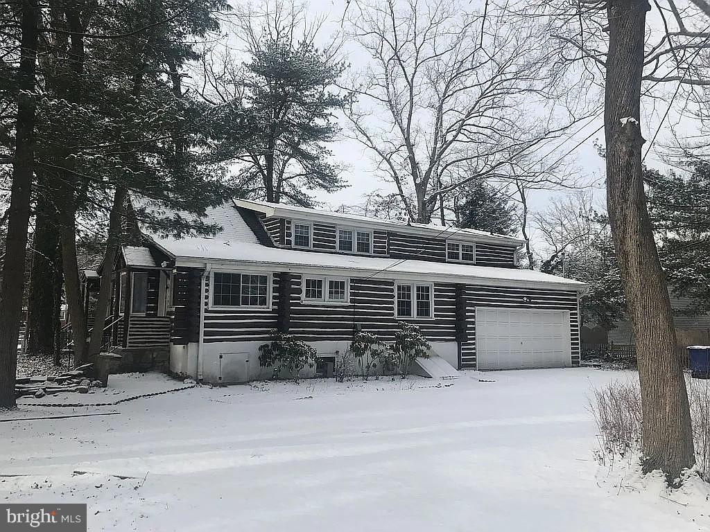 227 E LAKE BOULEVARD