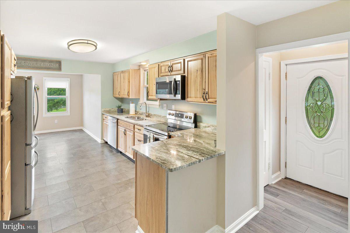 ADAMSTOWN COMMONS - Residential