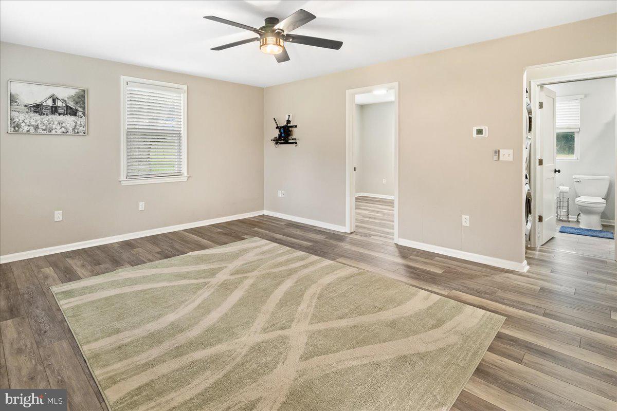 ADAMSTOWN COMMONS - Residential