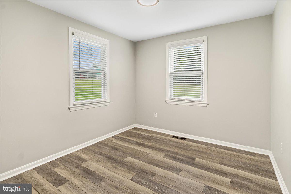 ADAMSTOWN COMMONS - Residential