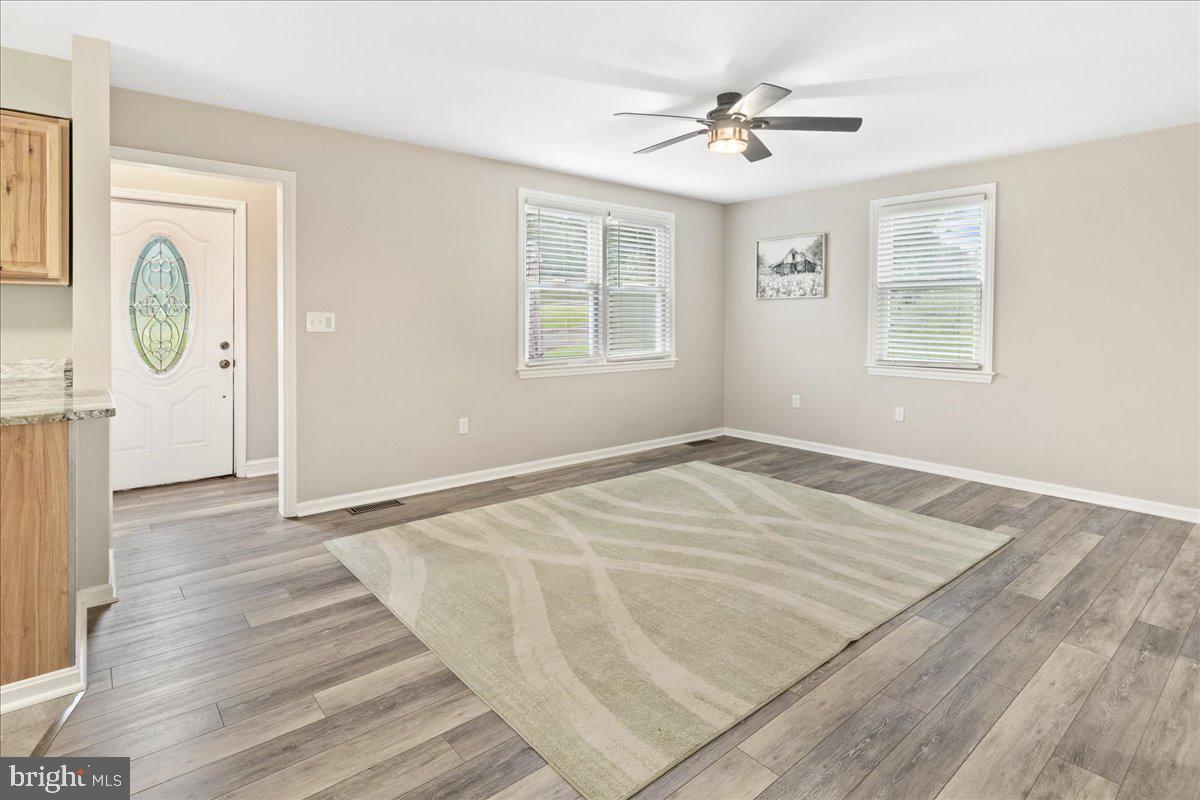 ADAMSTOWN COMMONS - Residential