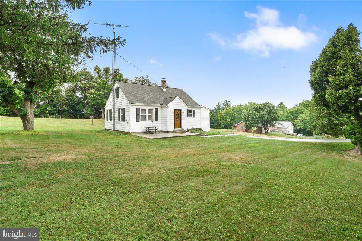 ADAMSTOWN COMMONS - Residential