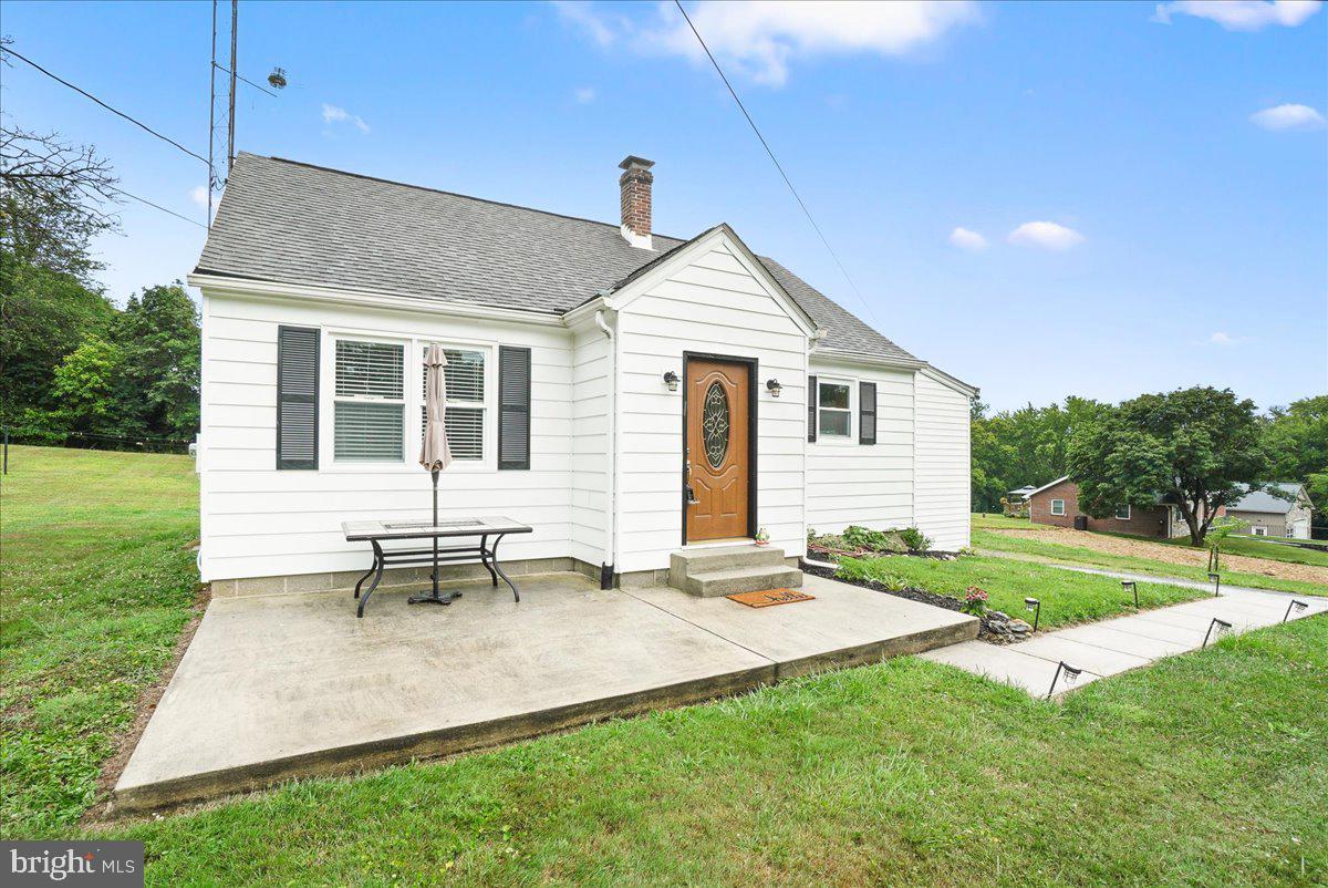 ADAMSTOWN COMMONS - Residential