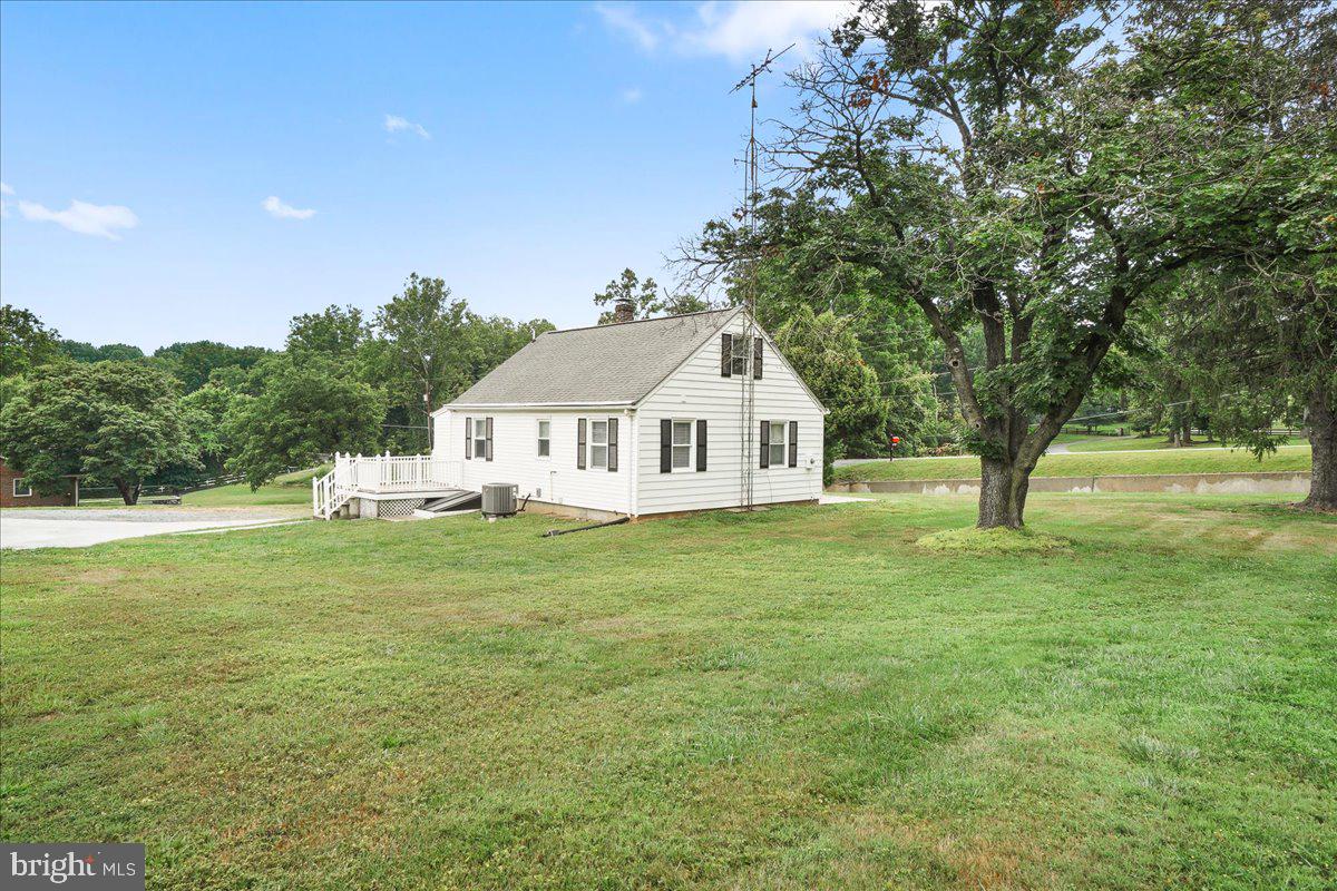 ADAMSTOWN COMMONS - Residential