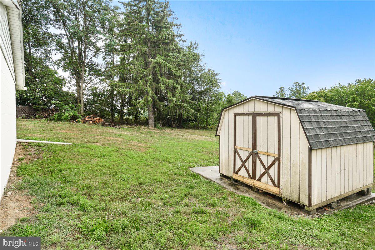 ADAMSTOWN COMMONS - Residential