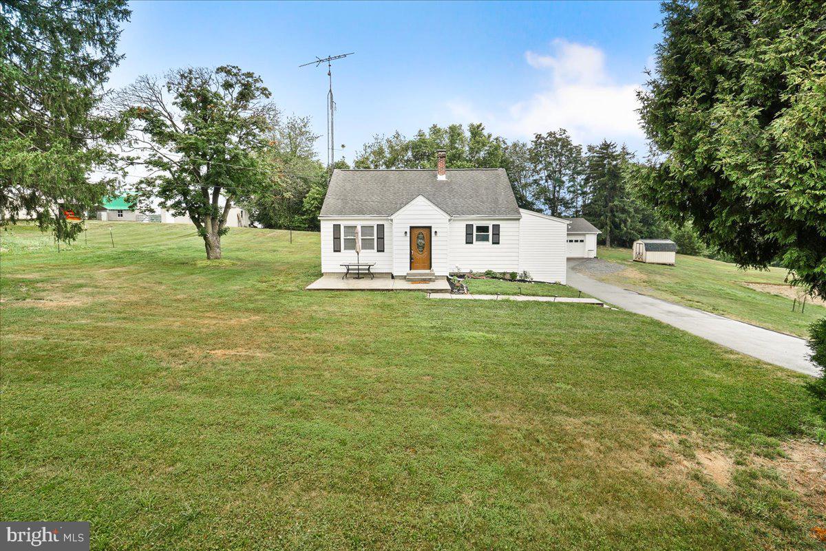 ADAMSTOWN COMMONS - Residential