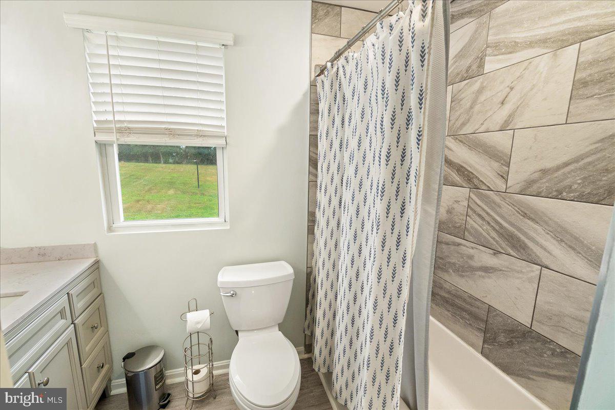 ADAMSTOWN COMMONS - Residential