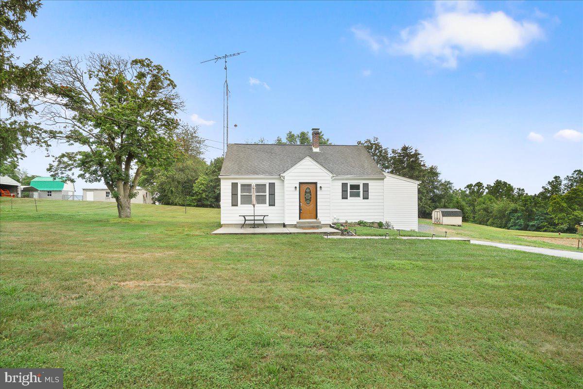 ADAMSTOWN COMMONS - Residential