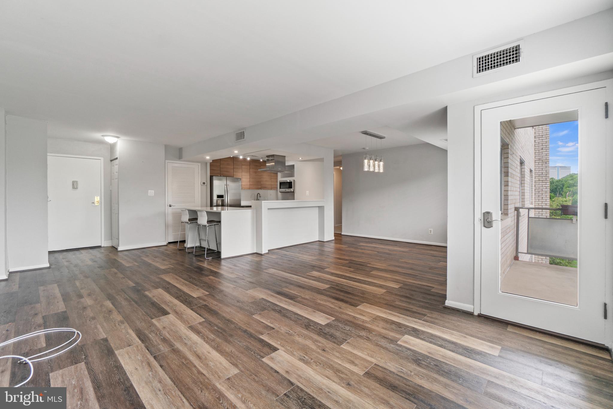 PAVILION ON THE PARK - Residential