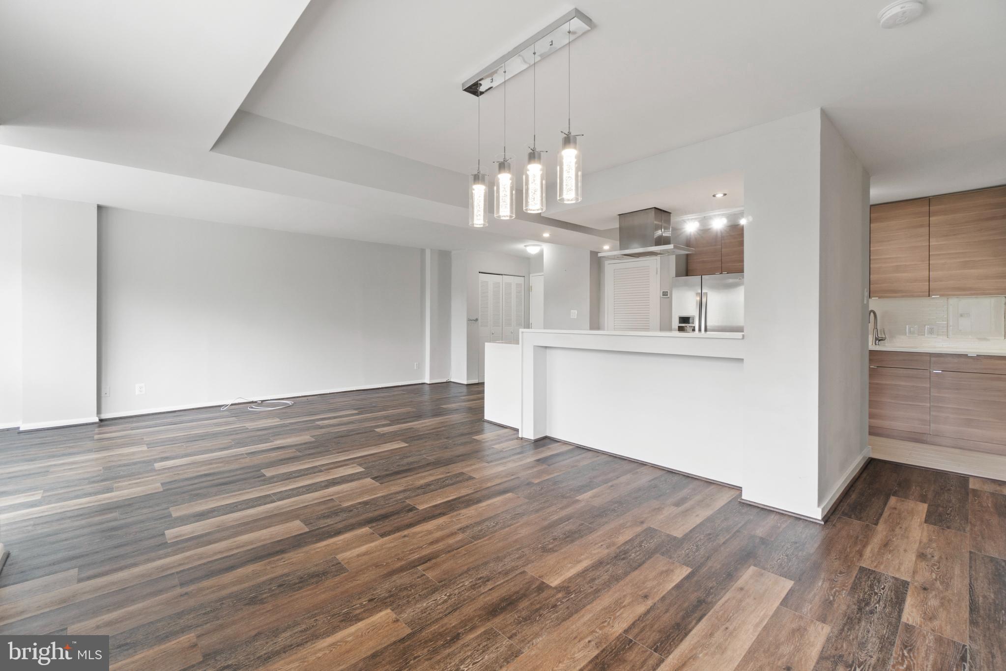 PAVILION ON THE PARK - Residential