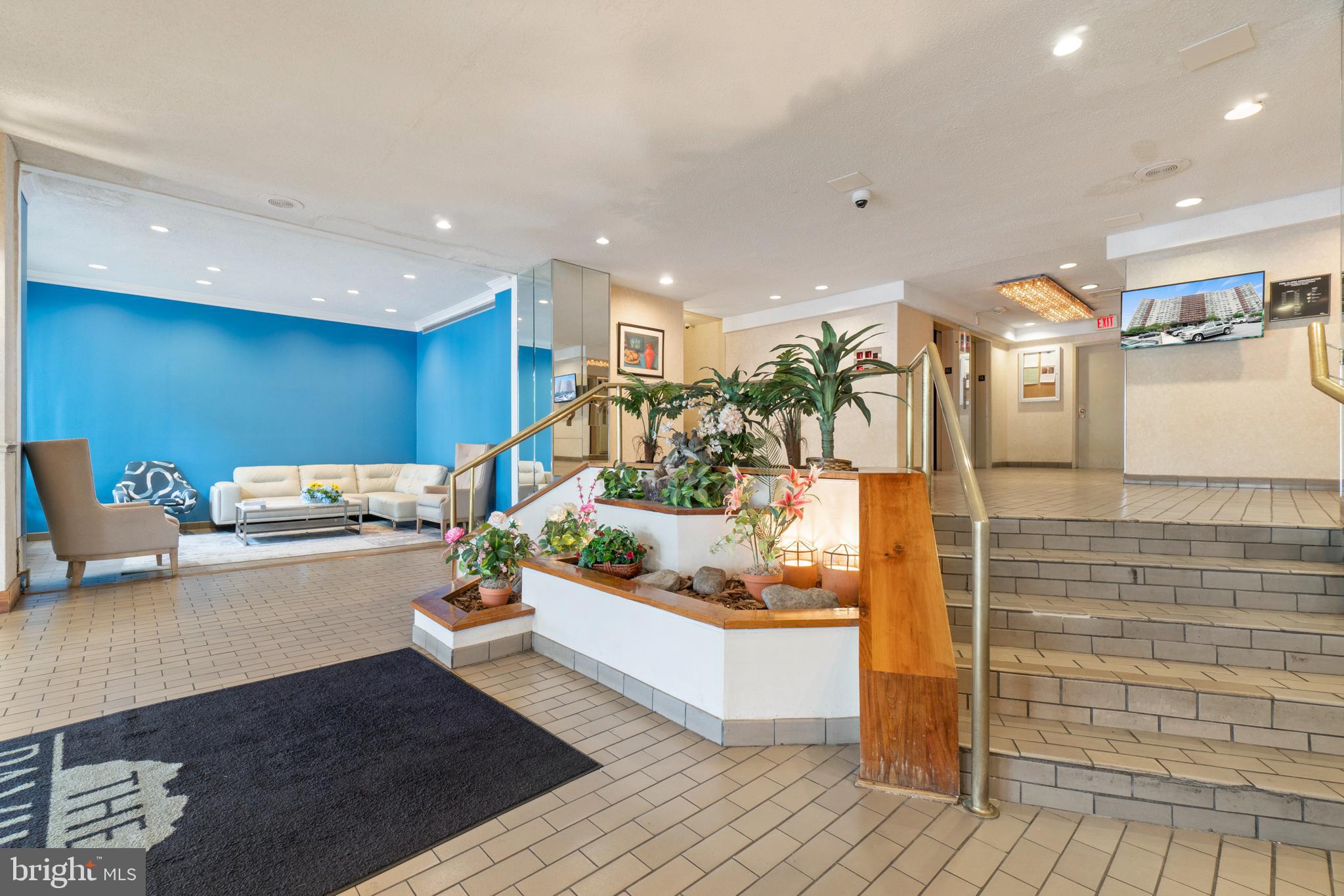 PAVILION ON THE PARK - Residential