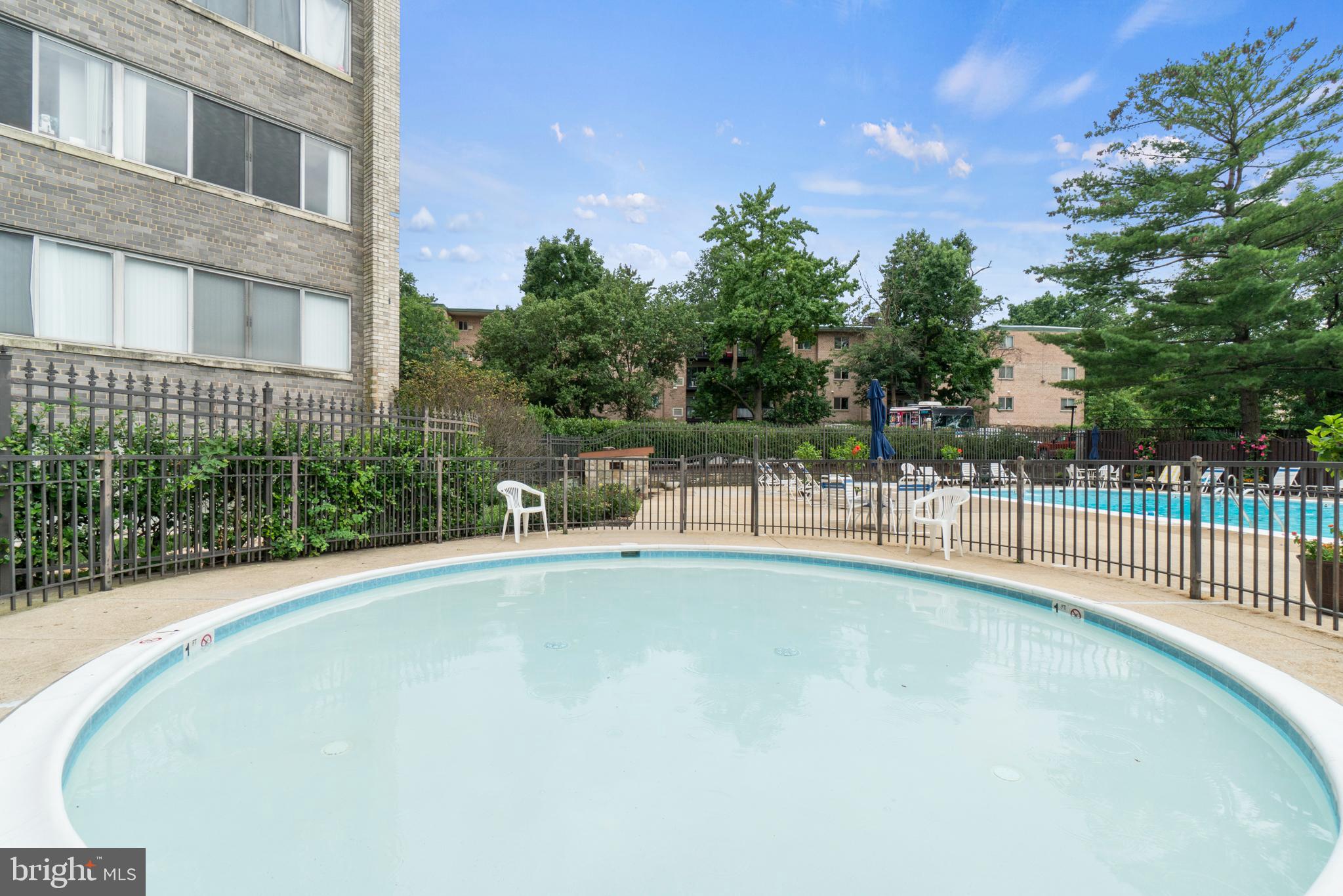 PAVILION ON THE PARK - Residential