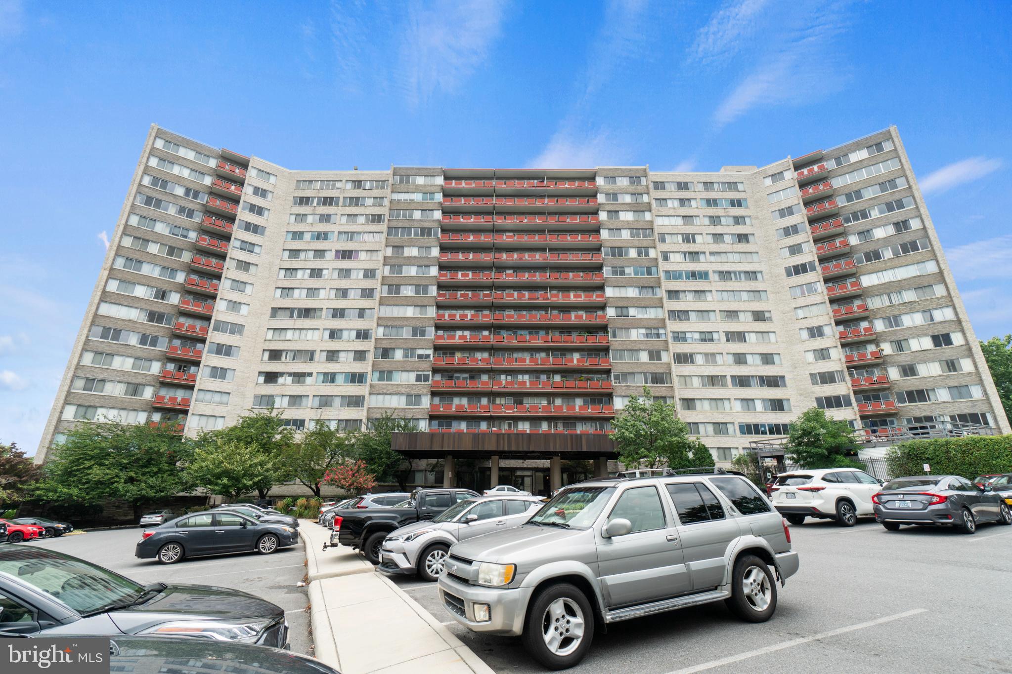 PAVILION ON THE PARK - Residential