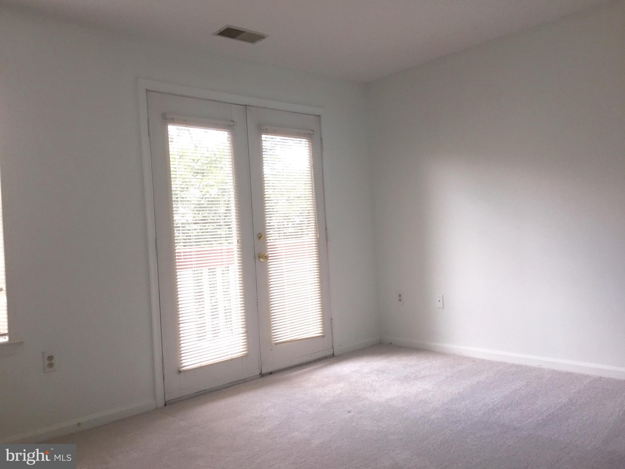 BRIDGEPORT CONDO-PHASE 6 - Residential Lease