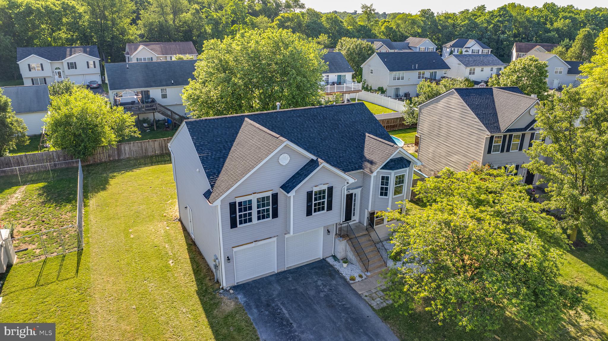 SYCAMORE VILLAGE - Residential