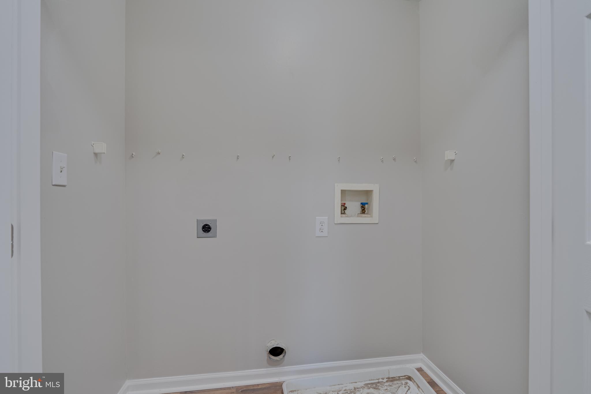 SYCAMORE VILLAGE - Residential