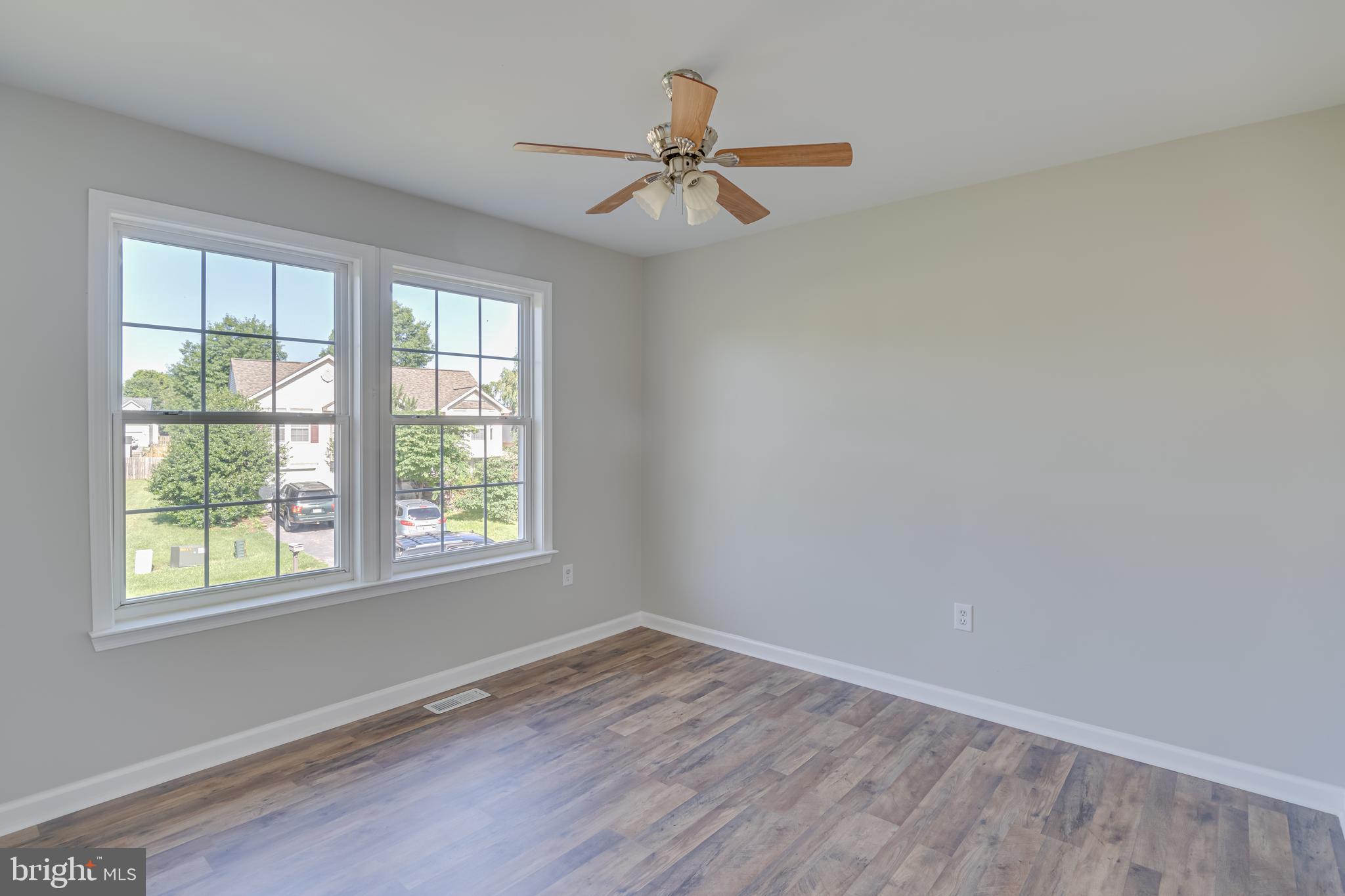 SYCAMORE VILLAGE - Residential