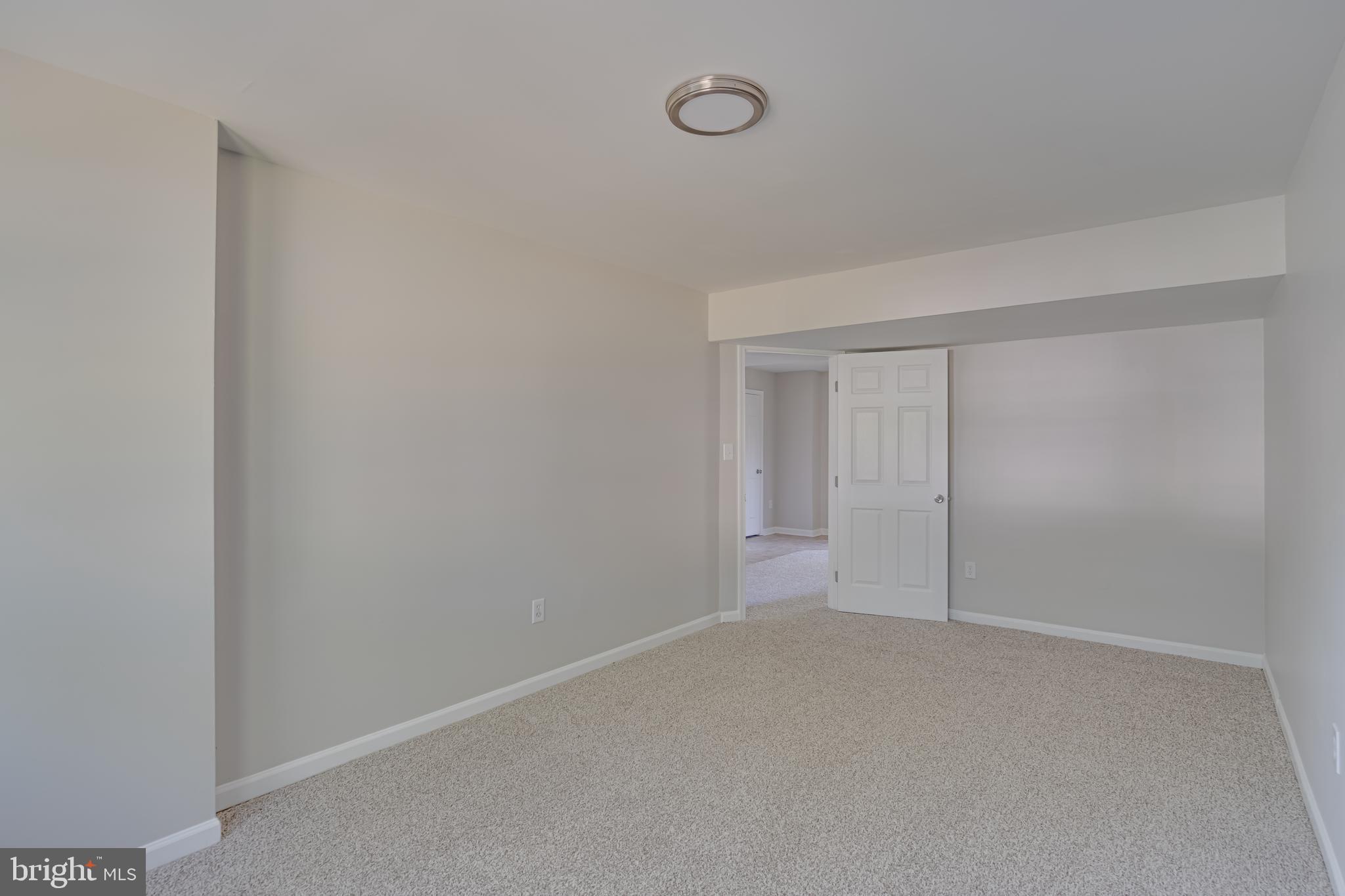 SYCAMORE VILLAGE - Residential