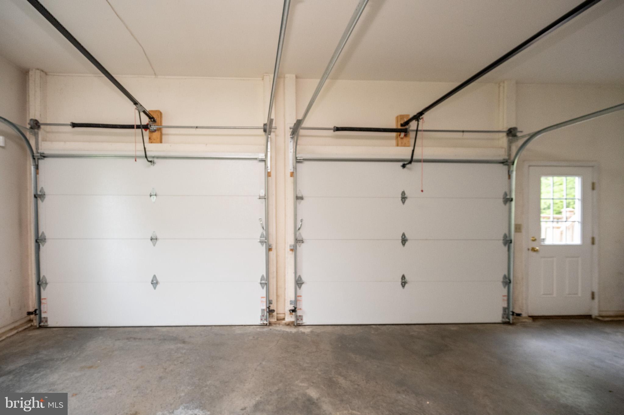 MITCHELL MANOR - Residential