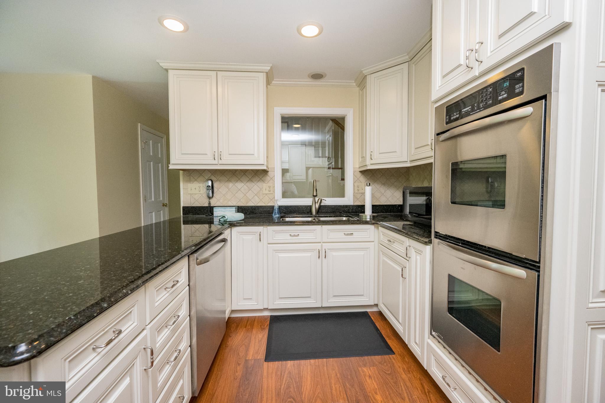 MITCHELL MANOR - Residential