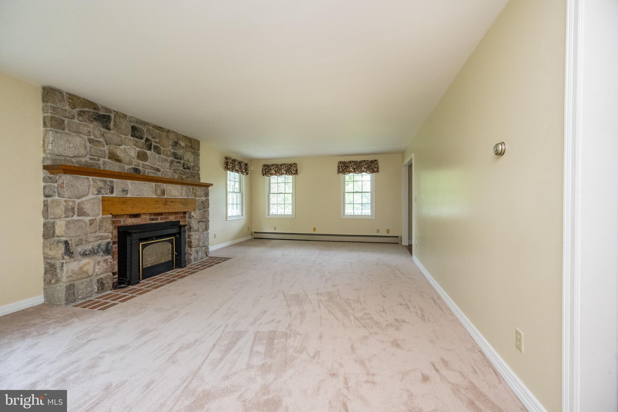 MITCHELL MANOR - Residential