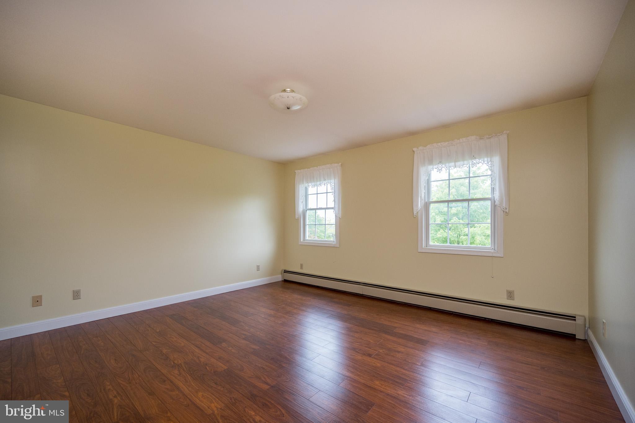 MITCHELL MANOR - Residential