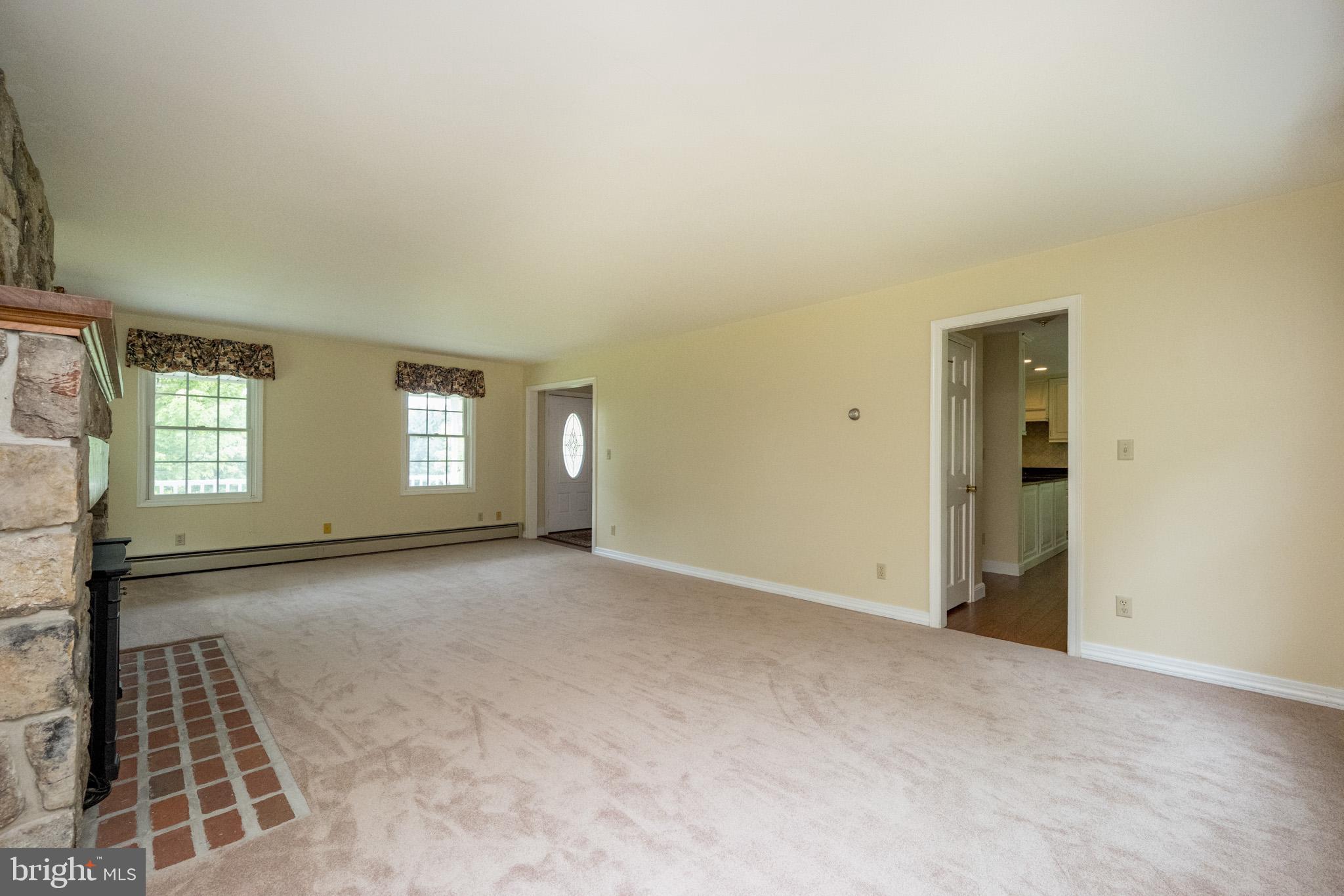 MITCHELL MANOR - Residential