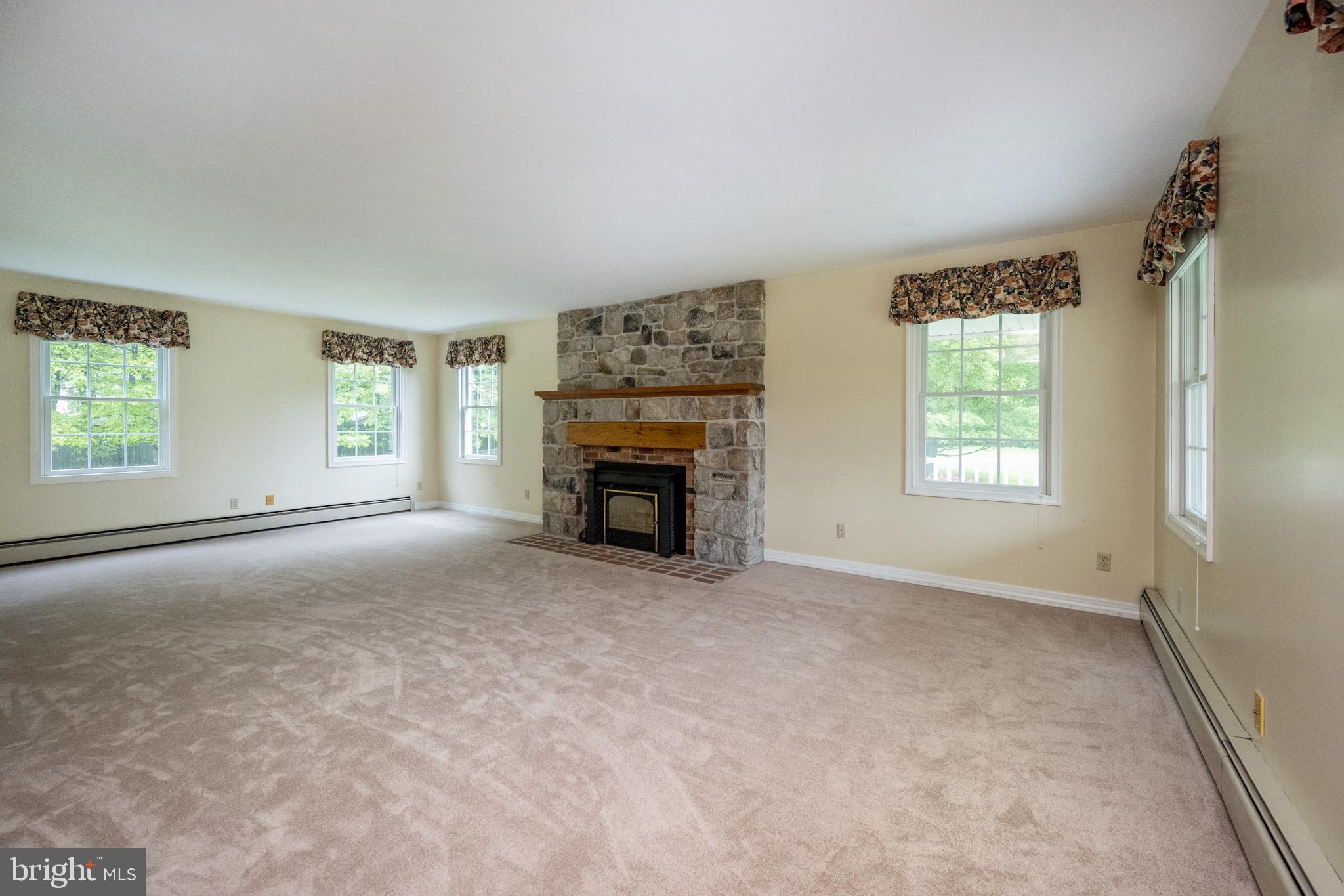 MITCHELL MANOR - Residential