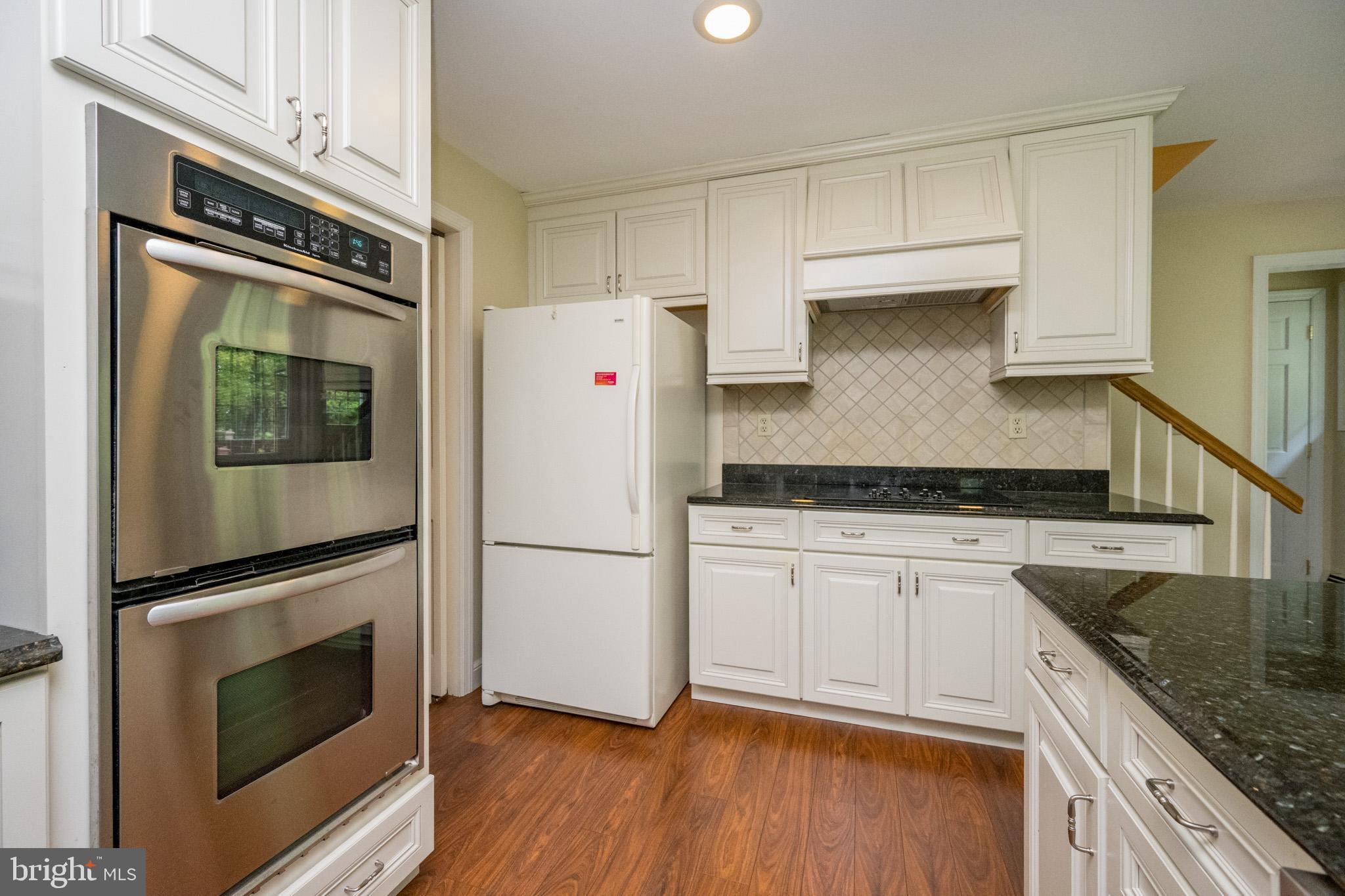 MITCHELL MANOR - Residential