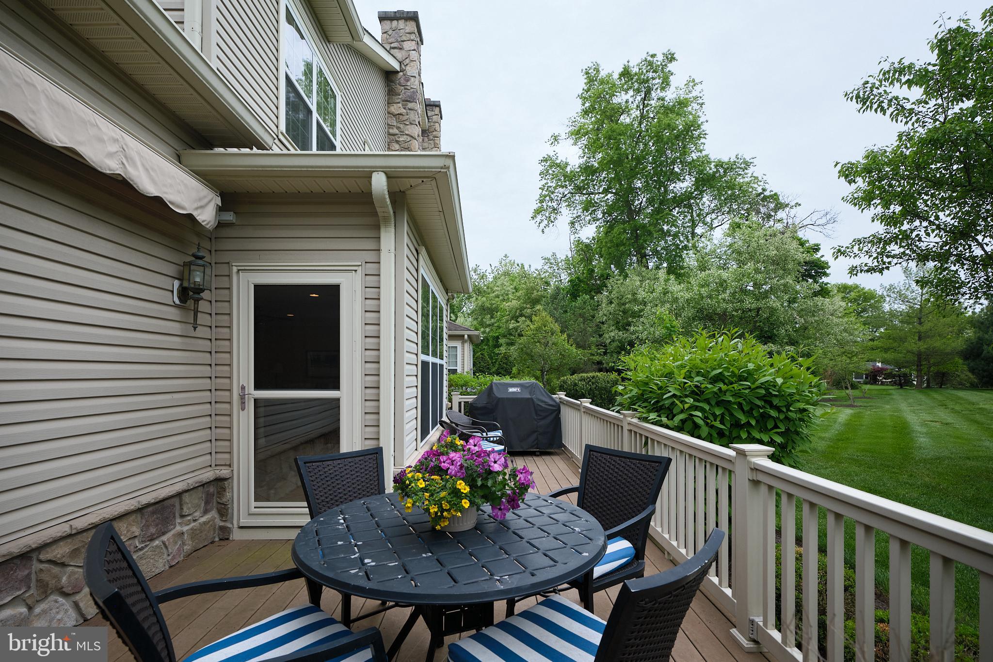 VILLAS OF NEWTOWN - Residential