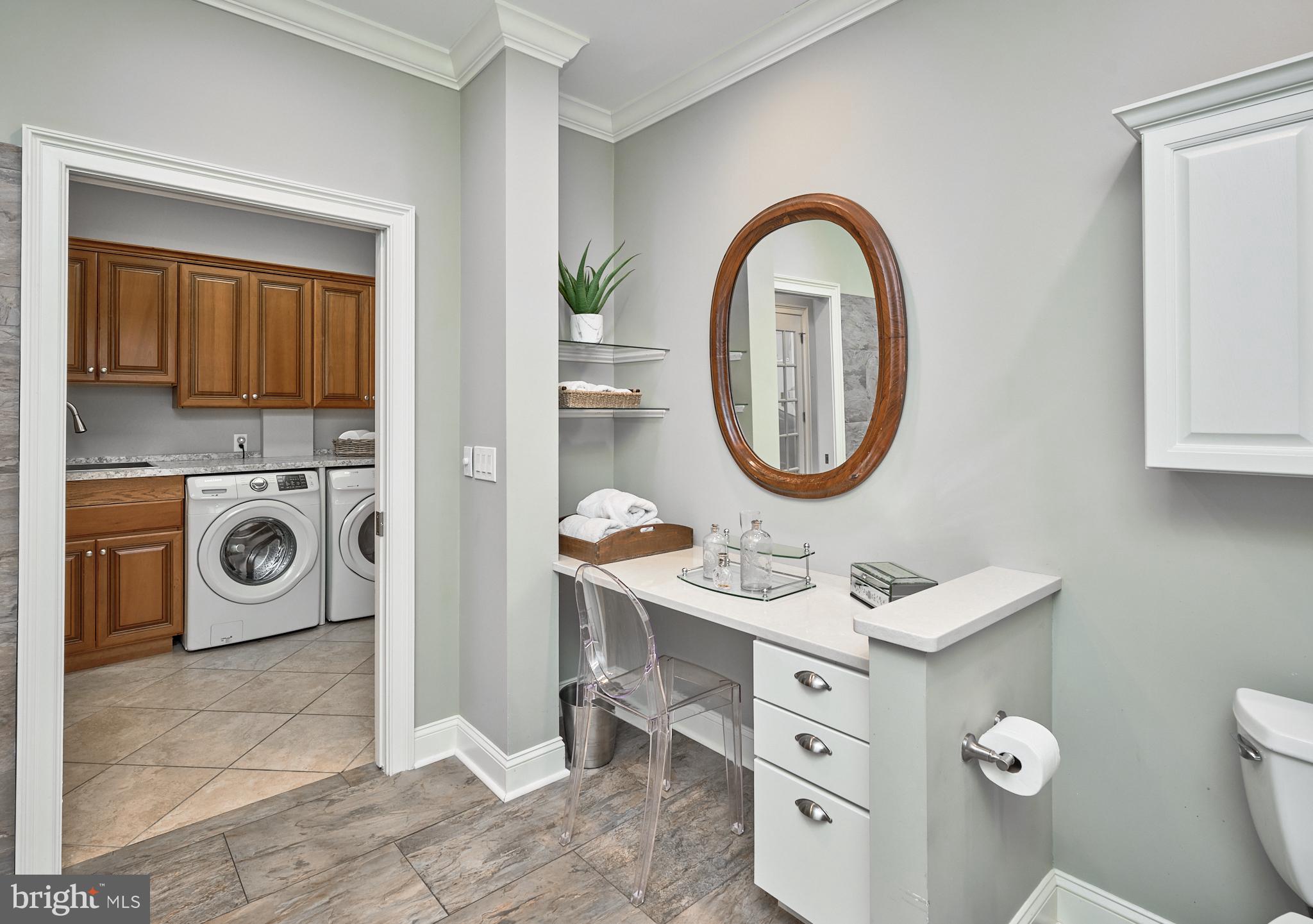 VILLAS OF NEWTOWN - Residential