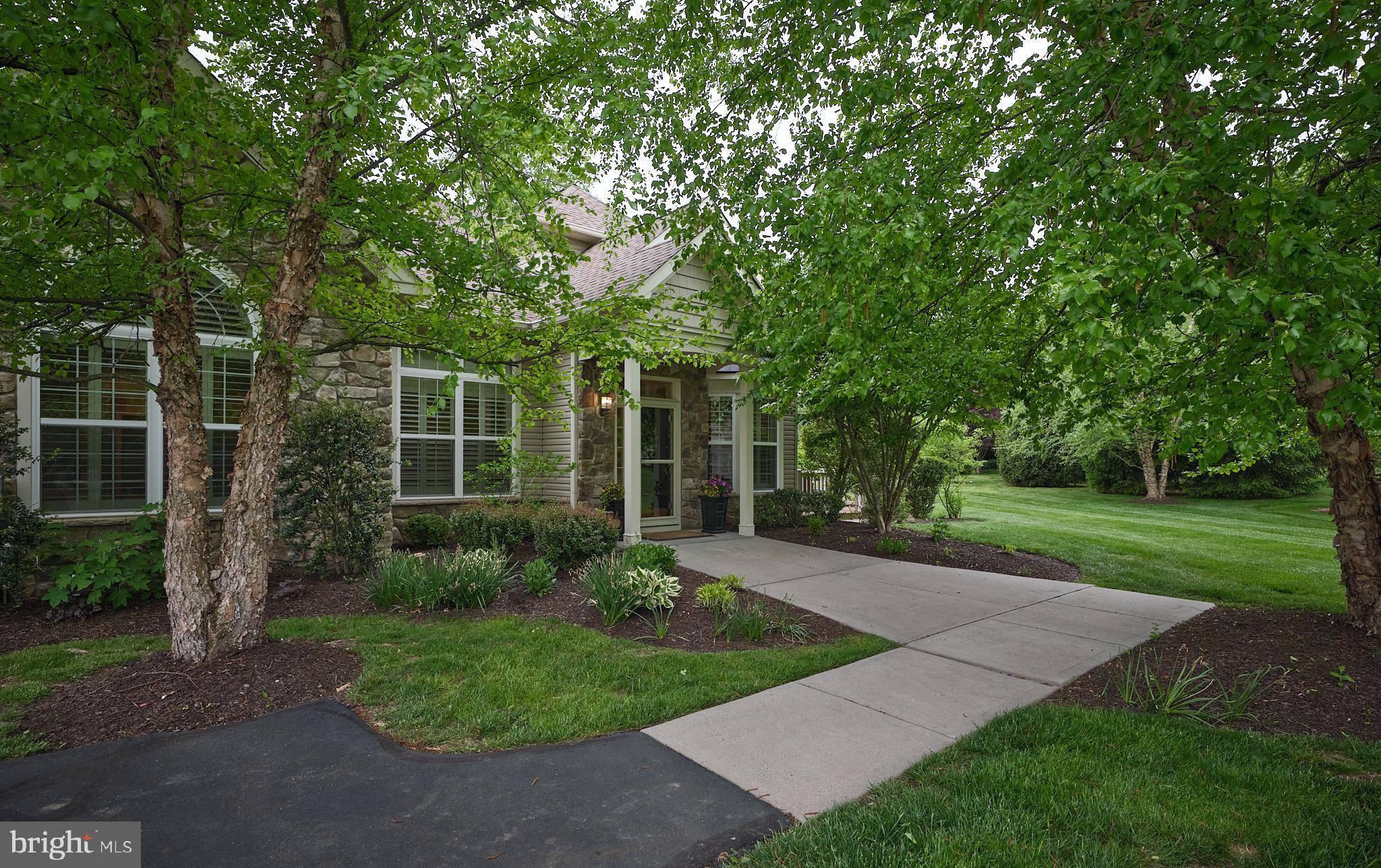 VILLAS OF NEWTOWN - Residential