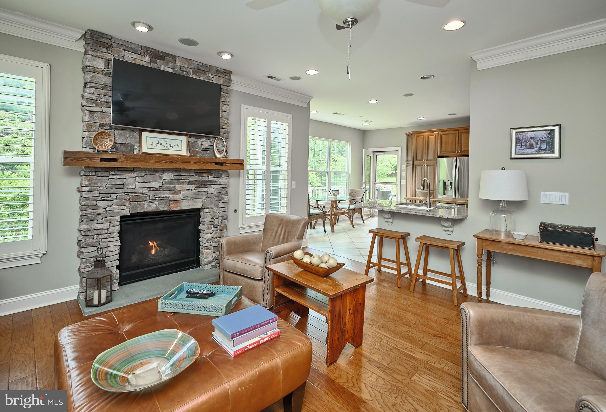 VILLAS OF NEWTOWN - Residential