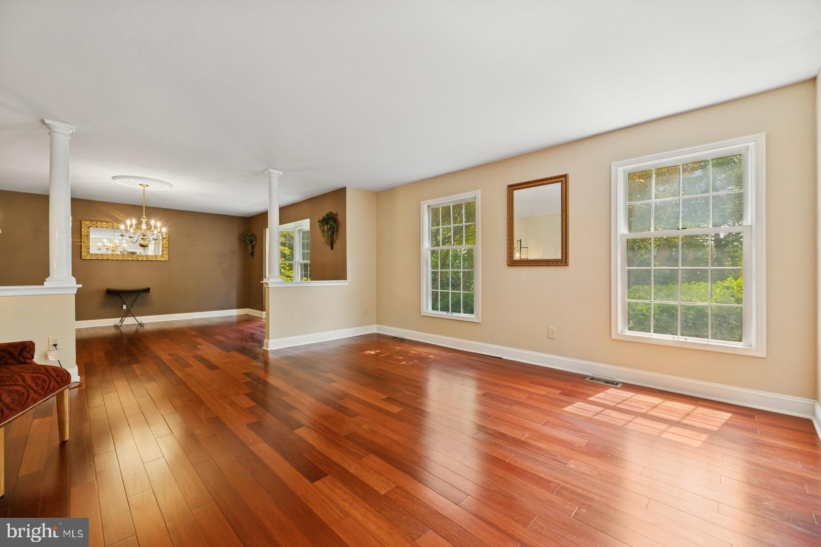 6 KEYSTONE WAY