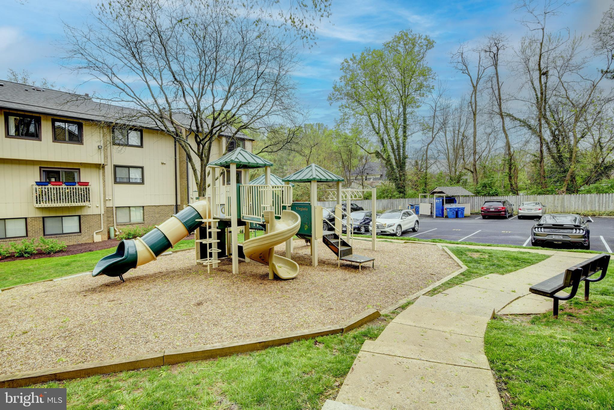 MOSBYS LANDING - Residential