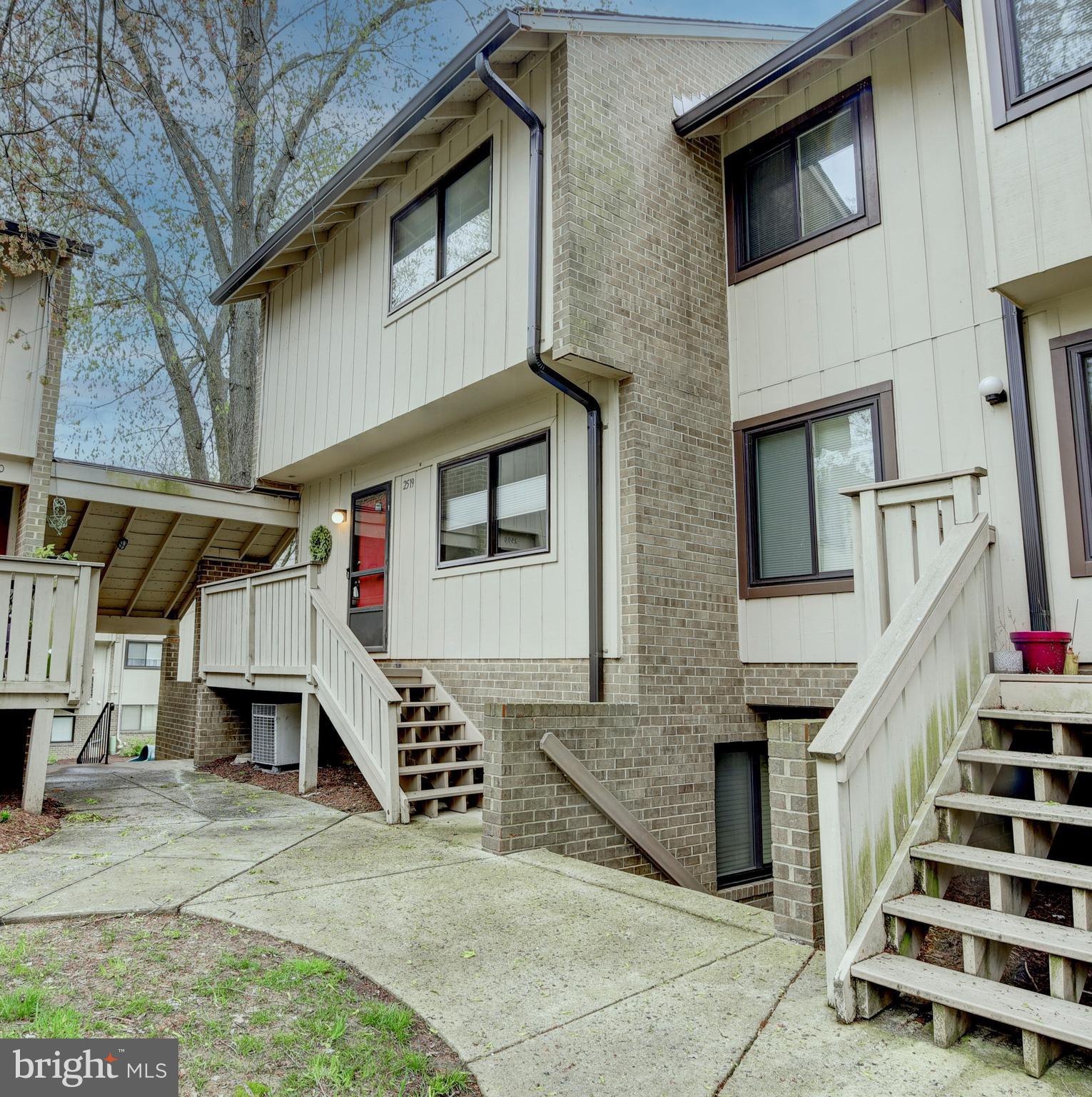 MOSBYS LANDING - Residential