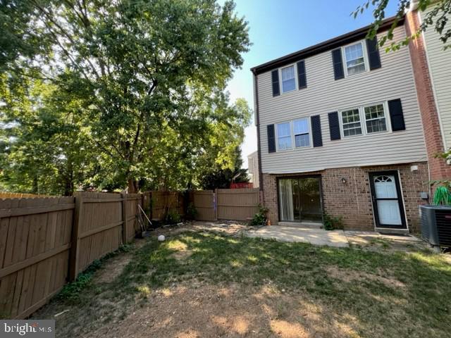 CARROLL PARK MANOR - Residential Lease