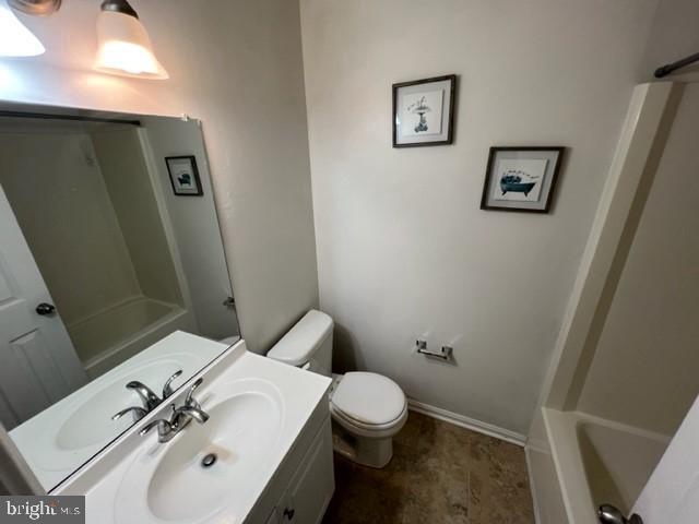 CARROLL PARK MANOR - Residential Lease