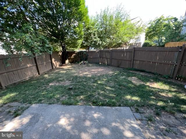 CARROLL PARK MANOR - Residential Lease