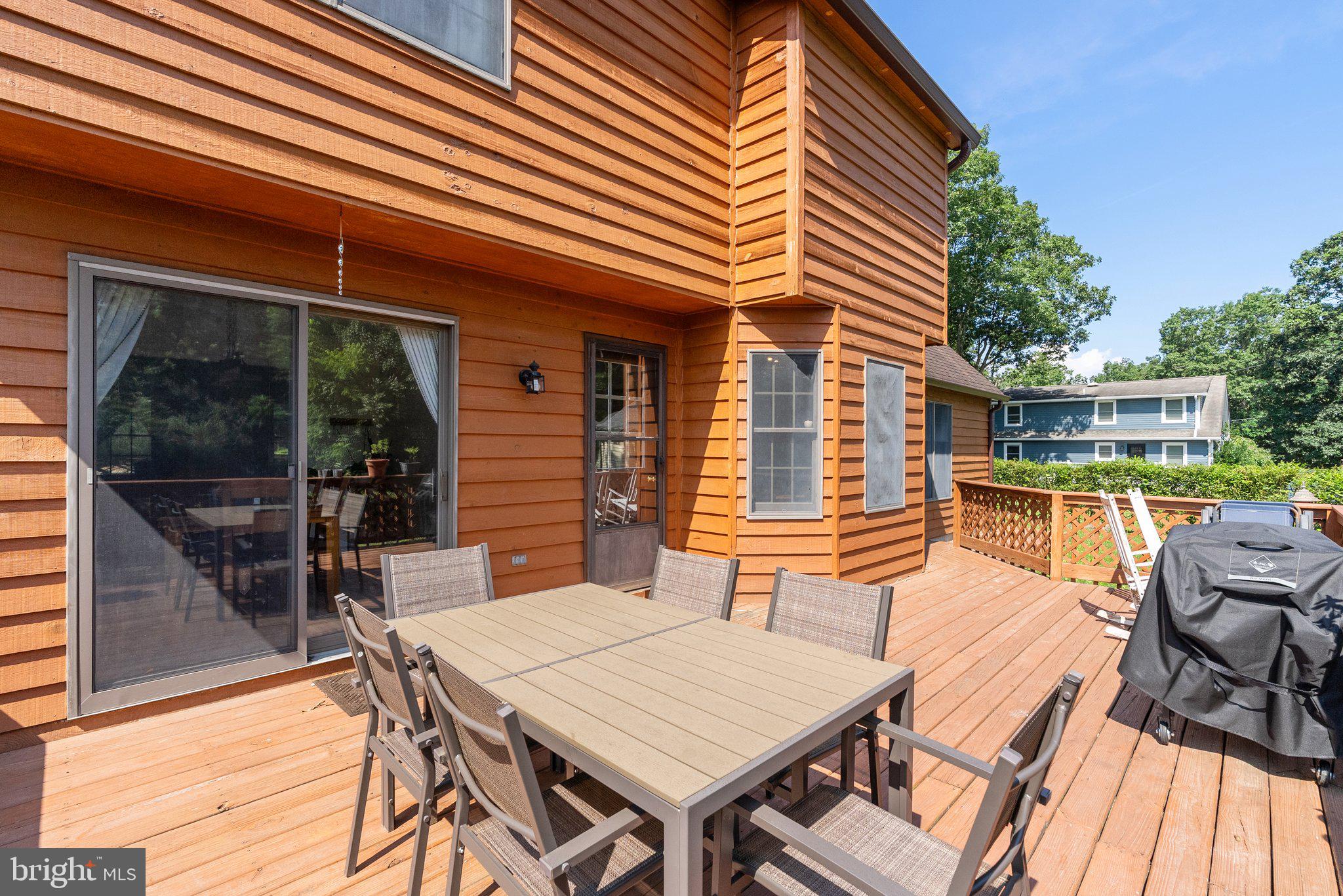 LAKE HOLIDAY ESTATES - Residential